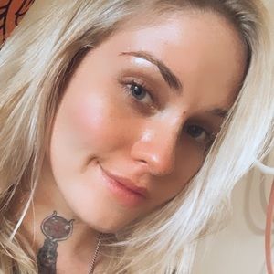 Meet your Posher, Eliza